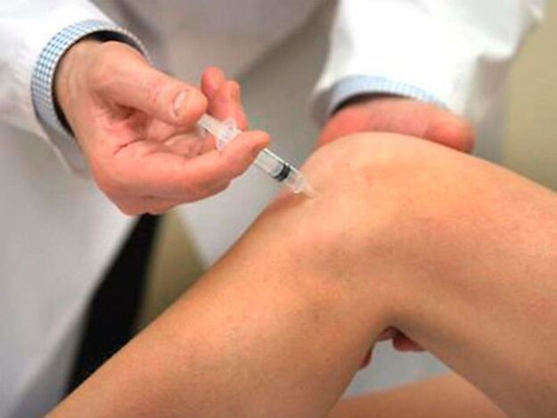 Intra-articular injection is one of the most advanced forms of knee arthrosis treatment